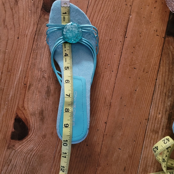 Bandolino Sz 8M Turquoise Sandal w/Stone Detail Kitten Heel Slip-on - Picture 9 of 11